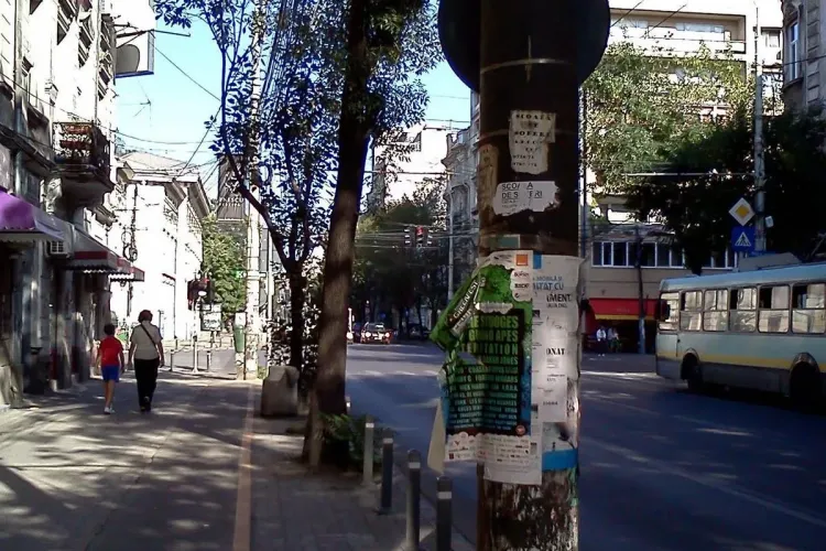 Amenzi de 50.000 lei pentru afișele amplasate ilegal în Cluj