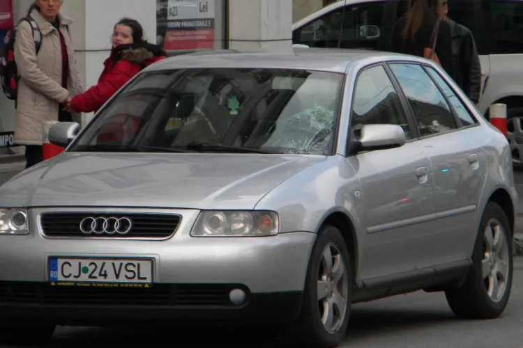 Accident pe Regele Ferdinand! O femeie a fost lovită de un Audi - FOTO