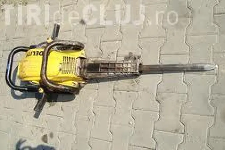 Clujenii de pe Donath se plâng de muncitorii care sparg străzile noaptea. Vezi ce justificare are Primăria