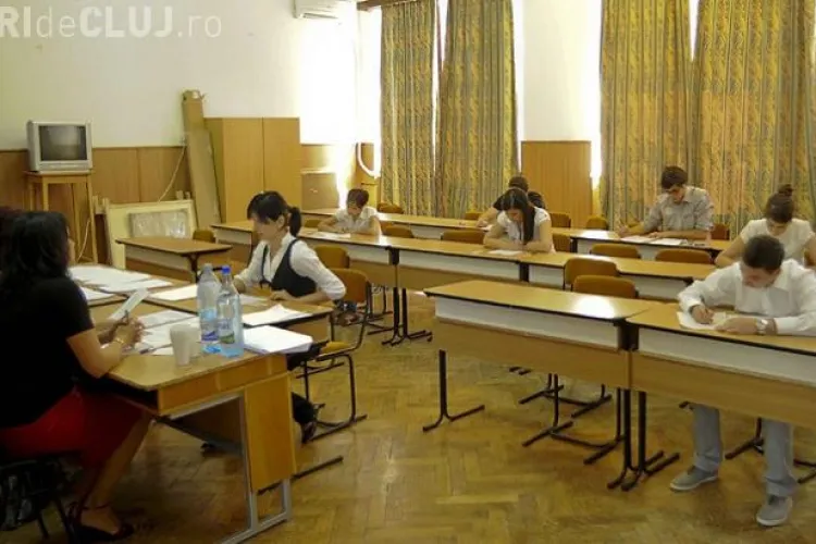 Elevii care au luat 10 la BAC vor primi câte 3.000 de lei