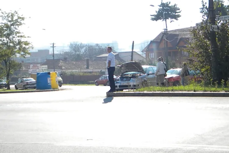 Accident pe Corneliu Coposu, intersecție cu Calea Baciului! Cauza: Neacordare de prioritate - FOTO