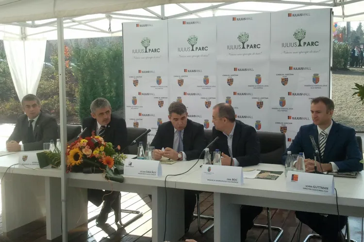 Scandal la inaugurarea Iulius Parc din Cluj. Primarul Emil Boc și președintele CJ Cluj Horea Uioreanu s-au certat pe cine e proprietarul parcului - VIDEO