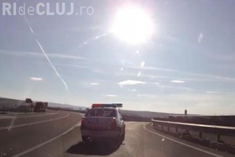 Echipaj de poliție din Cluj, surprins cum IGNORĂ legile de circulație VIDEO