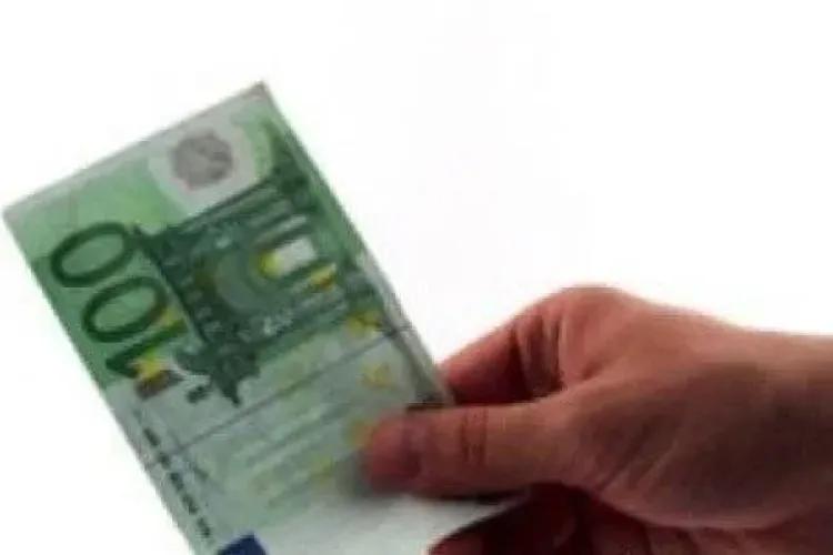 Apărare ULUITOARE a unui polițist spăgar: ”M-a înduplecat disperarea şoferului!”