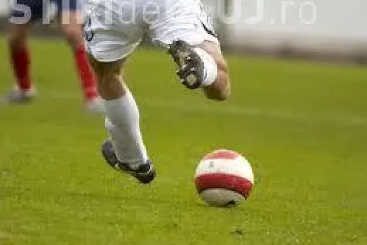 Un fotbalist din Cluj către arbitru: ”Să m... de sărbători!”. Ce pedeapsă a primit