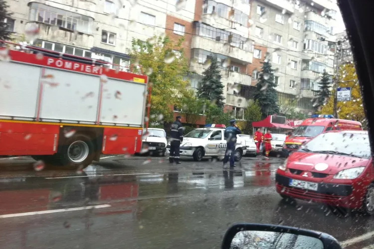 Panică pe Calea Mănăștur, din cauza unui cuptor cu microunde - FOTO