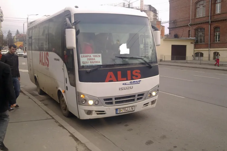 Alis Grup transportă clujeni ca sacii de cartofi - VIDEO de pe rutele Cluj - Turda și Cluj - Câmpia Turzii