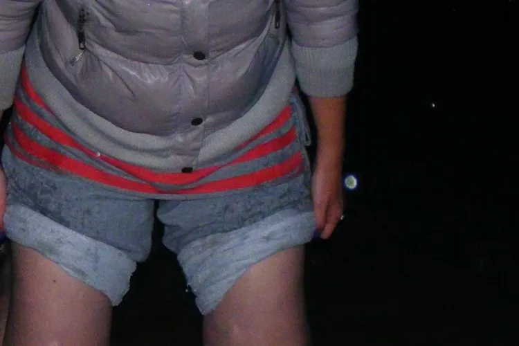 Apă până la genunchi, pe străzile din Florești: S-a furat la canalizare! - FOTO