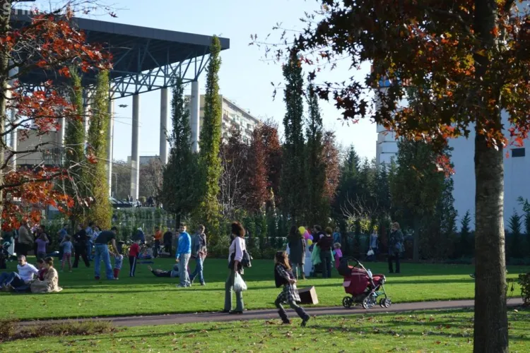 Peste 2.500 de clujeni au fost la inugurarea noului parc de lângă Lacul de Vest FOTO