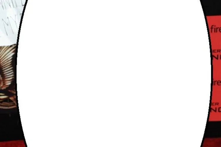 Apariție îndrăzneață pe covorul roșu: ”Mai bine venea fără rochie”