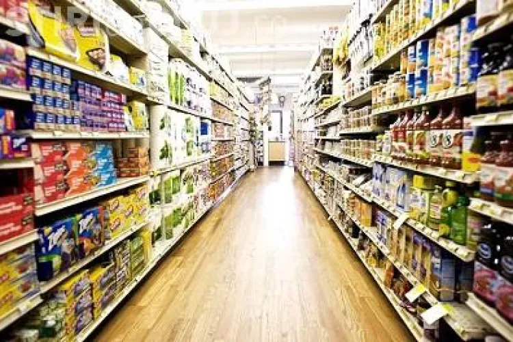 Auchan si Carrefour sunt cele mai ieftine hipermarketuri la produsele de uz zilnic