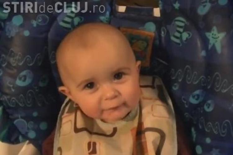 Reacția incredibilă a unui copil de 10 luni la vocea mamei sale VIDEO