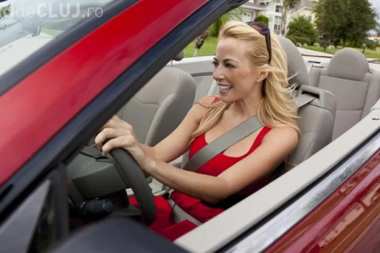 Pițipoancă de 20 de ani, prinsă cu peste 200 km pe oră pe Autostrada Transilvania