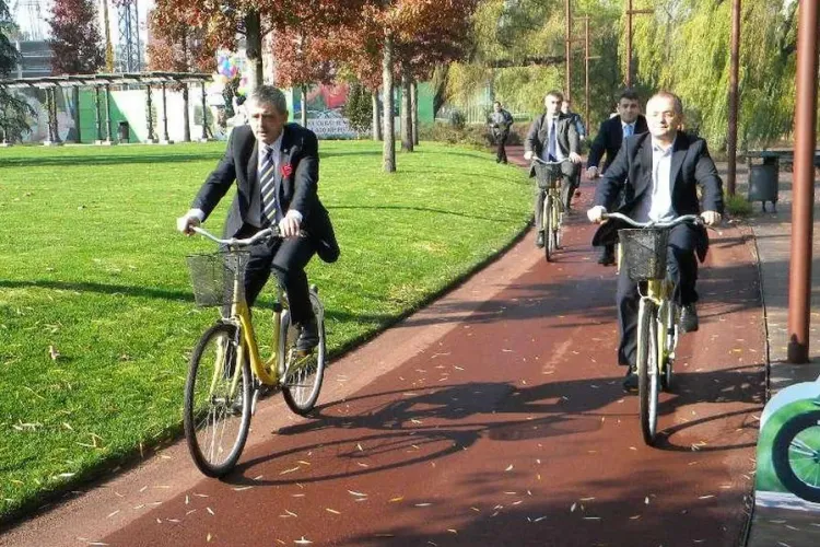 Boc către Uioreanu: Să se concentreze și să facă centura Florești - Cluj