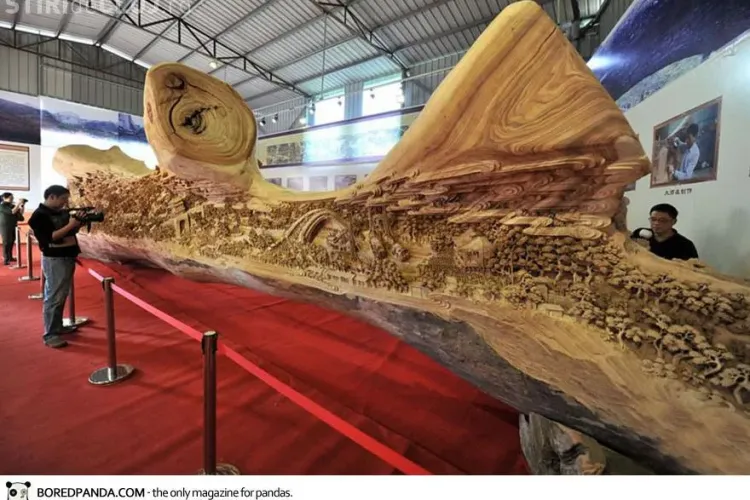 Cea mai mare sculptură în lemn. Are 12 metri și a fost realizată în 4 ani FOTO