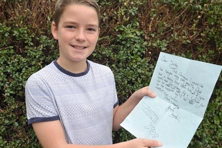 Scrisoarea DUREROASĂ trimisă lui Moș Crăciun de un băiat de 10 ani