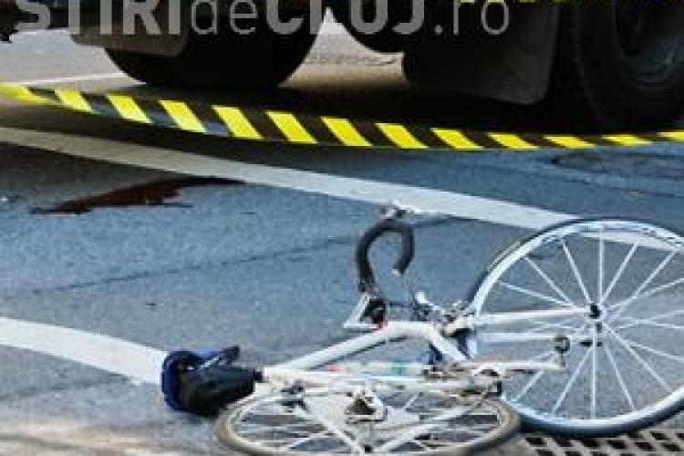 Biciclist accidentat la intrare în Iulius Mall Cluj