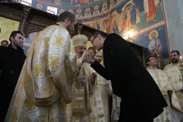 Ponta a primit la Cluj ”Crucea Transilvană”: Biserica e un simbol