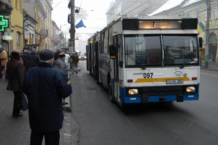 RATUC instituie o ”taxă specială” pentru achiziția de autobuze și troleibuze noi