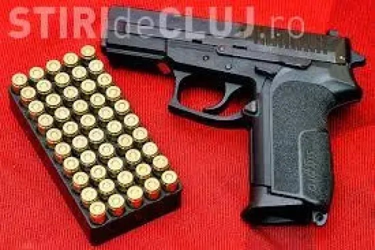 Firma de pază NAPOCA SECURITY susține că agentul de pază nu spărgea nuci cu pistolul, ci a fost un accident