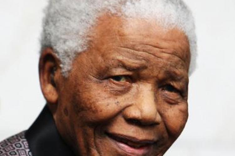 NELSON MANDELA a murit. Fostul președinte avea 95 de ani