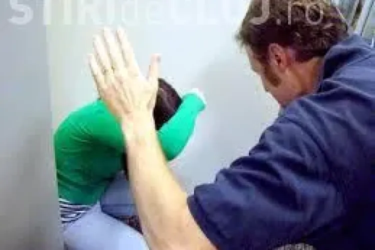 Caz clar de VIOLENȚĂ domestică în Zorilor, dar soția a declarat că a căzut lată fără să fie lovită