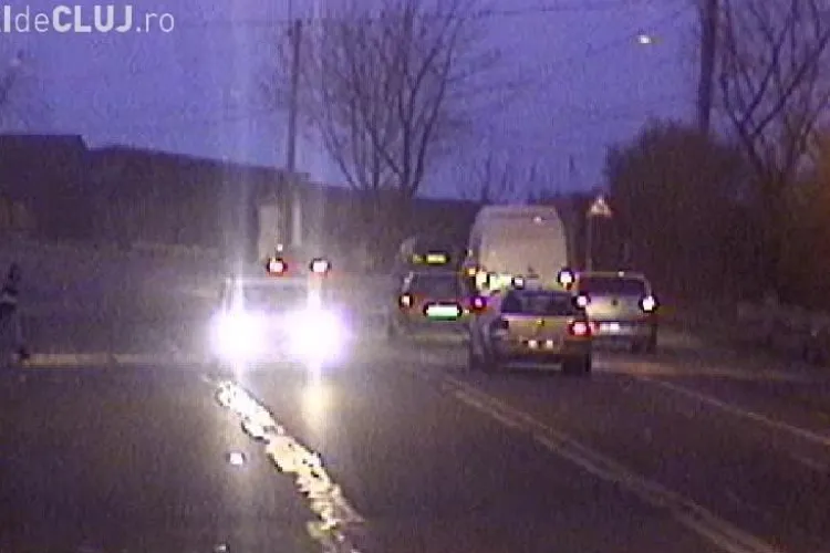 Accident pe varianta Zorilor - Mănăștur! Un bărbat şi un minor, răniţi pe trecerea de pietoni 