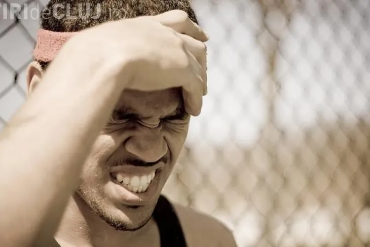 Loviturile la cap pot avea efecte dăunătoare chiar și peste zeci de ani. Vezi ce spun experții