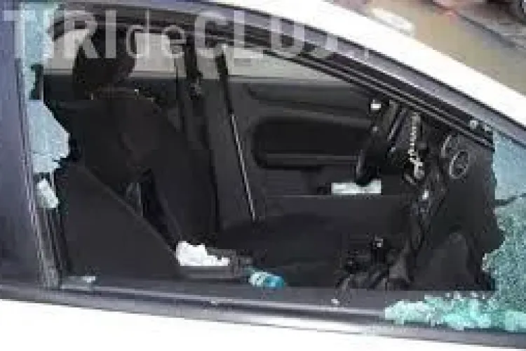 Polițiștii au prins un tânăr care a spart trei autoturisme în centrul Clujului