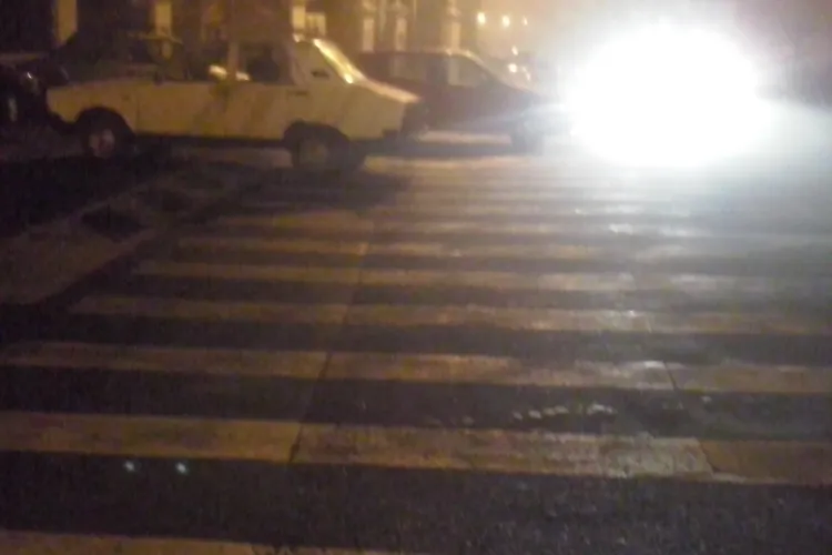 Parcări de GENIU pe strada Venus! - FOTO