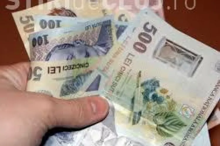 Doi falși comis-voiajori au profitat de o femeie din Turda care nu vede și au lăsat-o fără bani