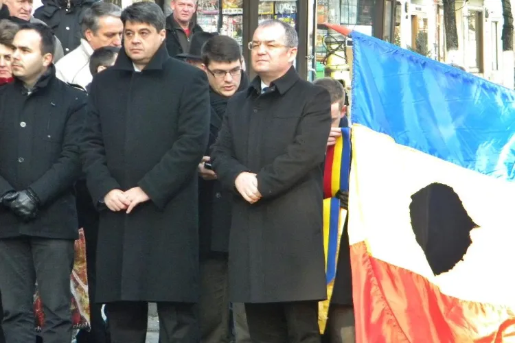 Revoluționarii de la Cluj: Să-l dăm jos pe Ponta și să-l punem înapoi pe Boc - VIDEO