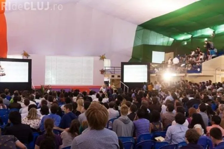 Doi studenți de la UBB au câștigat titlul de vicecampioni mondiali la dezbateri