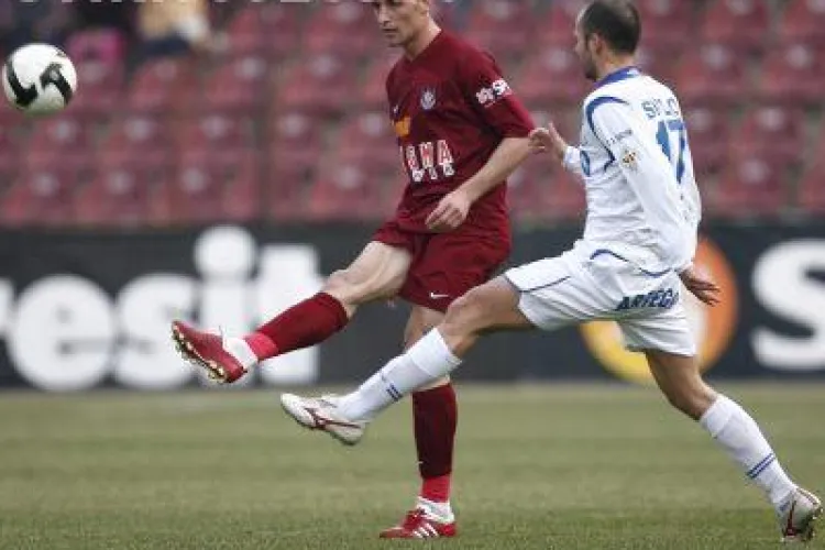 CFR Cluj castiga cu Pandurii Targu Jiu si il salveaza pe Mandorlini - VEZI toate golurile 