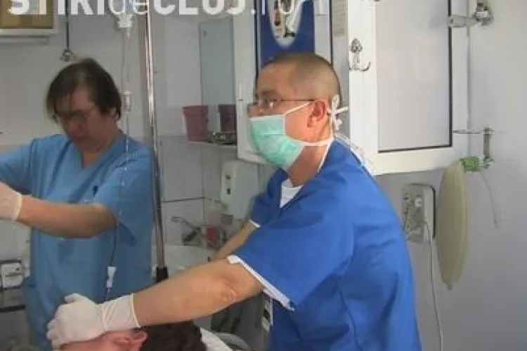 Bataie de joc! Medicii de la Urgenta, Centrul de Transfuzii, gradinite si DSP Cluj nu si-au primit salariile reduse cu 25%