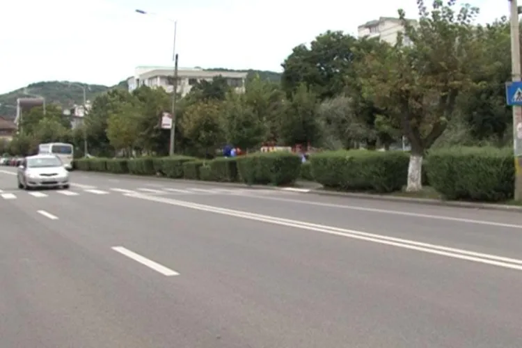 Trecerea de pietoni pe care fostul prefect de Cluj Calin Platon a lovit un bebelus si mamica lui ar putea fi prevazuta cu praguri de limitare a vitezei  