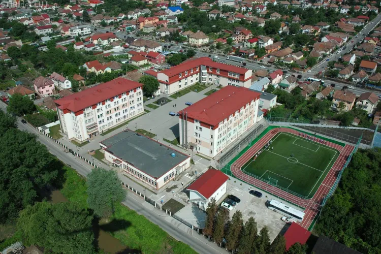 Sase candidati pe un loc la Scoala de Agenti de Politiei "Septimiu Muresan" Cluj. Intre ei, un slovac si un tatar!