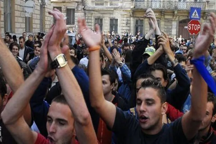 Mii de studenti straini care invata la Cluj, fara asistenta medicala din cauza unei incurcaturi in acte - EXCLUSIV