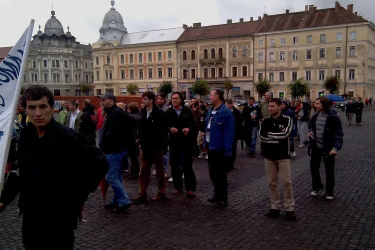 100 de jurnalisti, actori si artisti au protestat la Cluj. Mitingul a fost impotriva modului de plata a drepturilor de autor - VIDEO si FOTO