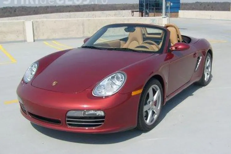 Inna isi pune Porsche -ul Boxster la "bataie" pe Facebook! Vezi ce trebuie sa faci ca sa castigi!