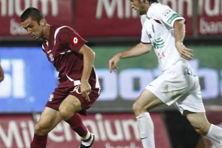 La meciul Rapid - CFR Cluj, cel mai ieftin bilet costa 15 lei. VEZI toate preturile!