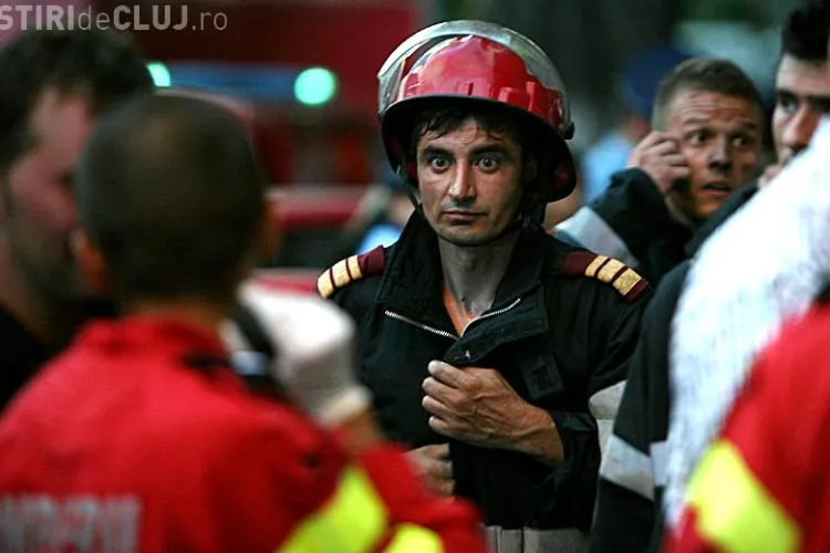 Pompierii care au salvat 60 de femei insarcinate si 42 de nou-nascuti din incendiul de la maternitatea Giulesti, avansati in grad