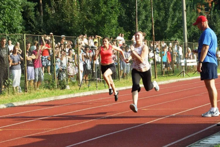 63% dintre tinerii care aspira sa intre la Scoala de Agenti de Politie din Cluj au trecut proba fizica - Vezi AICI rezultatele!