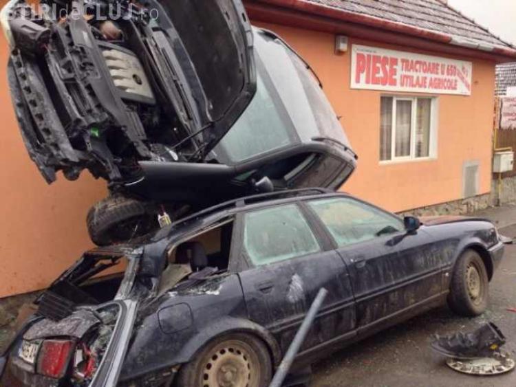 Accident Bizar Cum S A Infipt MaÈina In Fereastra Unei Case Din Targu MureÈ Foto Stiri De Cluj