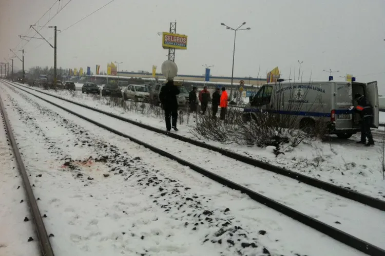Bărbat lovit mortal de tren, în zona Selgros - FOTO