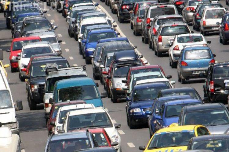Traficul în apropiere de Cluj-Napoca a fost blocat mai multe ore din cauza unui accident rutier