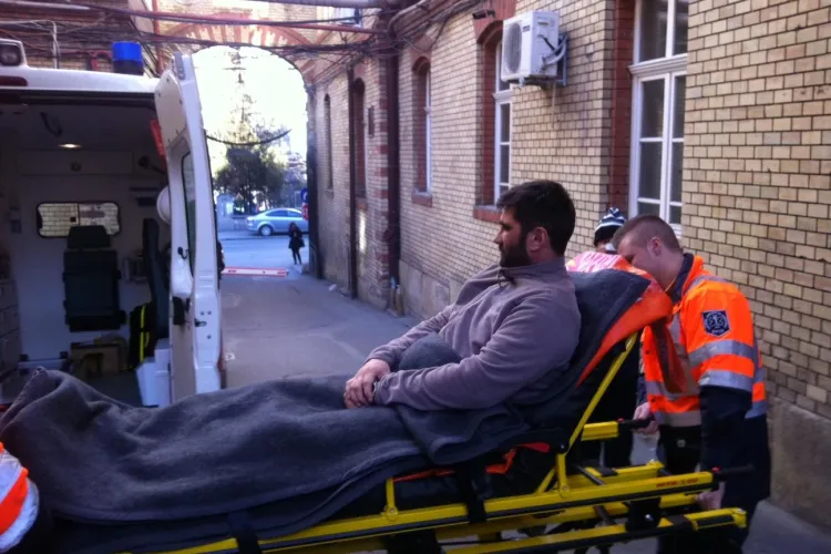 Medicul Sorin Ianceu, externat de la Clinica Chirurgie 1. Este dus la Bihor cu o Ambulanță venită după el - VIDEO