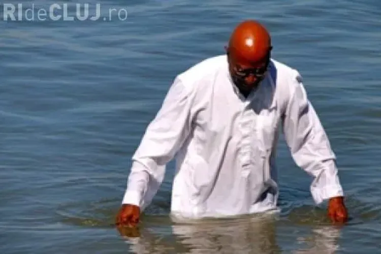 Un pastor a încercat să meargă pe apă ca Iisus! A urmat o tragedie - VIDEO