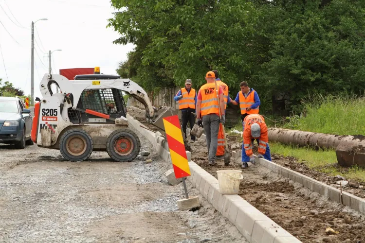 Firmele Diferit - Kiat CÂȘTIGĂ licitația pentru modernizarea drumurilor din Cluj-Napoca