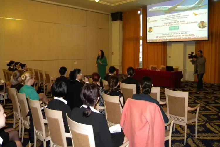 Clujence care au refuzat 2000 de dolari, salariu de stewardesă! Motivul este INCREDIBIL